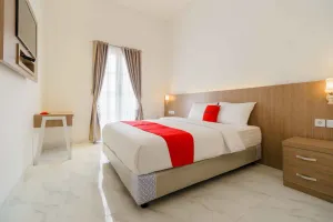 Image of RedDoorz Plus Syariah @ Jalan Dr Sutomo Padang