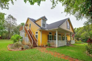 Image of 16 Mi to Dtwn Orlando: Quiet Apt w/ Pool Access