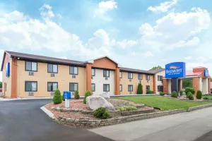 Image of Baymont by Wyndham Waukesha