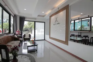 Image of Gusto House