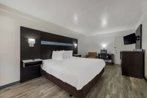 Image of Quality Inn & Suites Airport