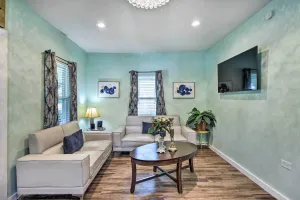 Image of 1 Mi to UTA Arlington Elm Cottage with Fenced Yard
