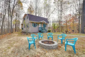 Image of Shared Pond at Retreat in Rosedale!