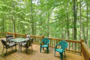 Image of Byrdstown Cabin - w/ Fire Pit, Near Marina & Lake!