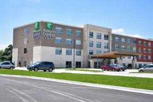 Image of Holiday Inn Express & Suites - Bensenville - O'Hare by IHG