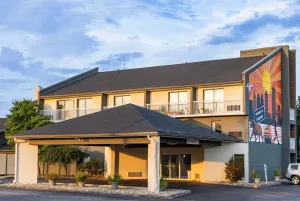 Image of Days Inn by Wyndham Cincinnati East