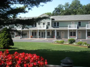 Image of Cromwell Harbor Motel