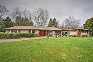 Image of South Haven Home about 1 Mi to Lake Michigan!