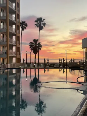 Image of Peninsula Island Resort & Spa - Beachfront Property at South Padre Island