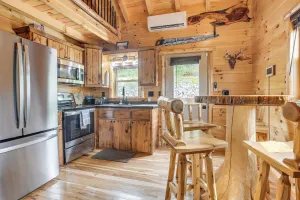Image of Chillicothe Cabin Near Hocking Hills State Park!