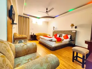 Image of NAINITAL LUXURY PREMIUM # HOTEL MOON - Near Mall Road with #LIFT #Free Parking #Restaurant #Wi-Fi #Ambience with Valley- Best Seller Hotel in Nainital