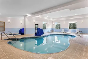 Image of Comfort Suites Grayslake near Libertyville North