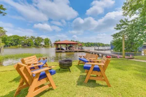 Image of Private Dock + Porch: Lake Blackshear Retreat