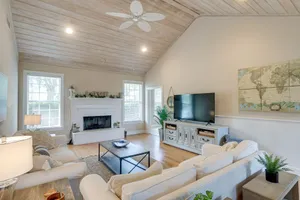 Image of St Simons Island Vacation Rental: 5 Mi to Beach!
