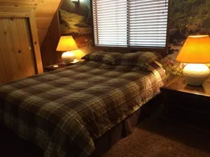 Image of Lake Creek Cabin