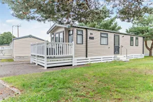 Image of 2 Bed 6 Berth Lodge in Shorefield Oakdene Dorset