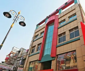 Image of Hotel Sahu Near Kashi Vishwanath Temple Gate