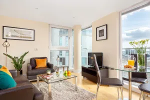 Image of Charming 1-bed Apartment in, Canary Wharf