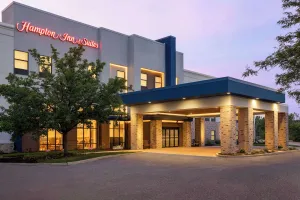 Image of Hampton Inn & Suites Valparaiso