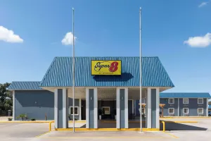 Image of Super 8 by Wyndham Buffalo