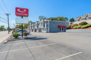 Image of Econo Lodge Cranston - Providence