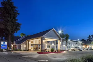 Image of Best Western Town & Country Lodge