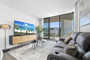 Image of Stylish 2BR Fremantle Apartment with Pool Access