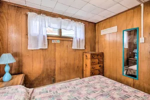 Image of Cozy Hampton Cottage with BBQ - Walk to Ocean!
