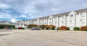 Image of SureStay Hotel by Best Western Christiansburg Blacksburg