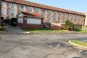 Image of Broadway INN & SUITES OKC