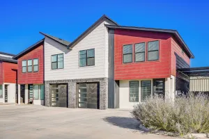 Image of Pets Welcome: Newly Built Abode in Canyon!