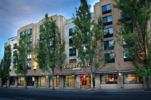 Image of Courtyard Portland Downtown / Convention Center