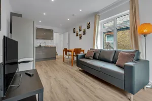 Image of Charming 2-bed Apartment in South West London