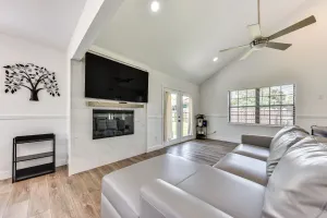 Image of Modern Jacksonville Home - Close to River!