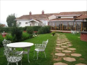 Image of Kluney Manor