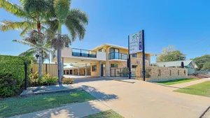 Image of Emerald Central Palms Motel