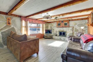 Image of Authentic Log Cabin in Pineville ~ 2 Mi to River!