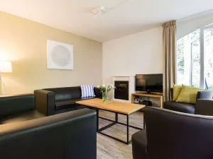 Image of Comfortable Villa With Combi-microwave in Green Surroundings