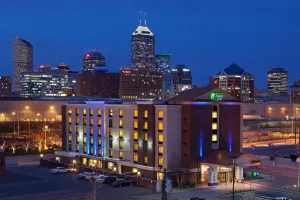 Image of Holiday Inn Express Hotel & Suites Indianapolis Dtn-Conv Ctr by IHG