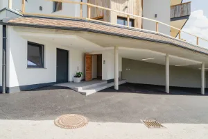 Image of Inviting Flat in Hart With Fitness Room