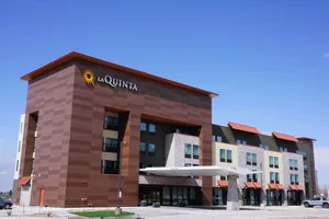 Image of La Quinta Inn & Suites by Wyndham Littleton-Red Rocks