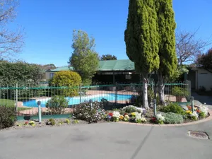 Image of Commodore Court Motel