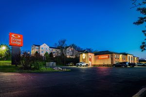 Image of Econo Lodge Cleveland Southeast - Kent