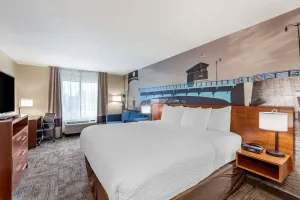 Image of Clarion Pointe Racine - Mount Pleasant
