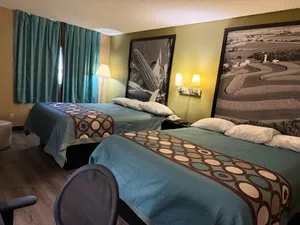Image of Super 8 by Wyndham Mendota I-39