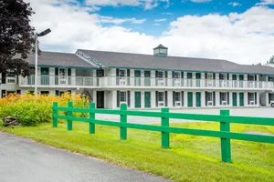 Image of Colonnade Inn