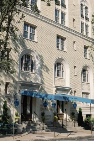Image of Ulysses, an Ash Hotel
