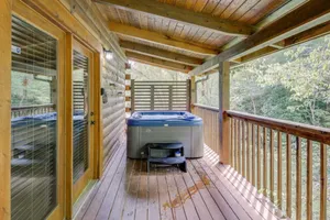 Image of 5-star w Pool Cozy Secluded Newly-renovated