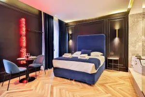 Image of Lovely Bedroom with Jacuzzi 2P Chatelet