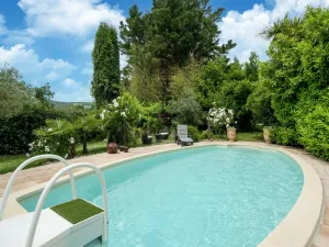 Image of Majestic Holiday Home in Laroque With hot tub
